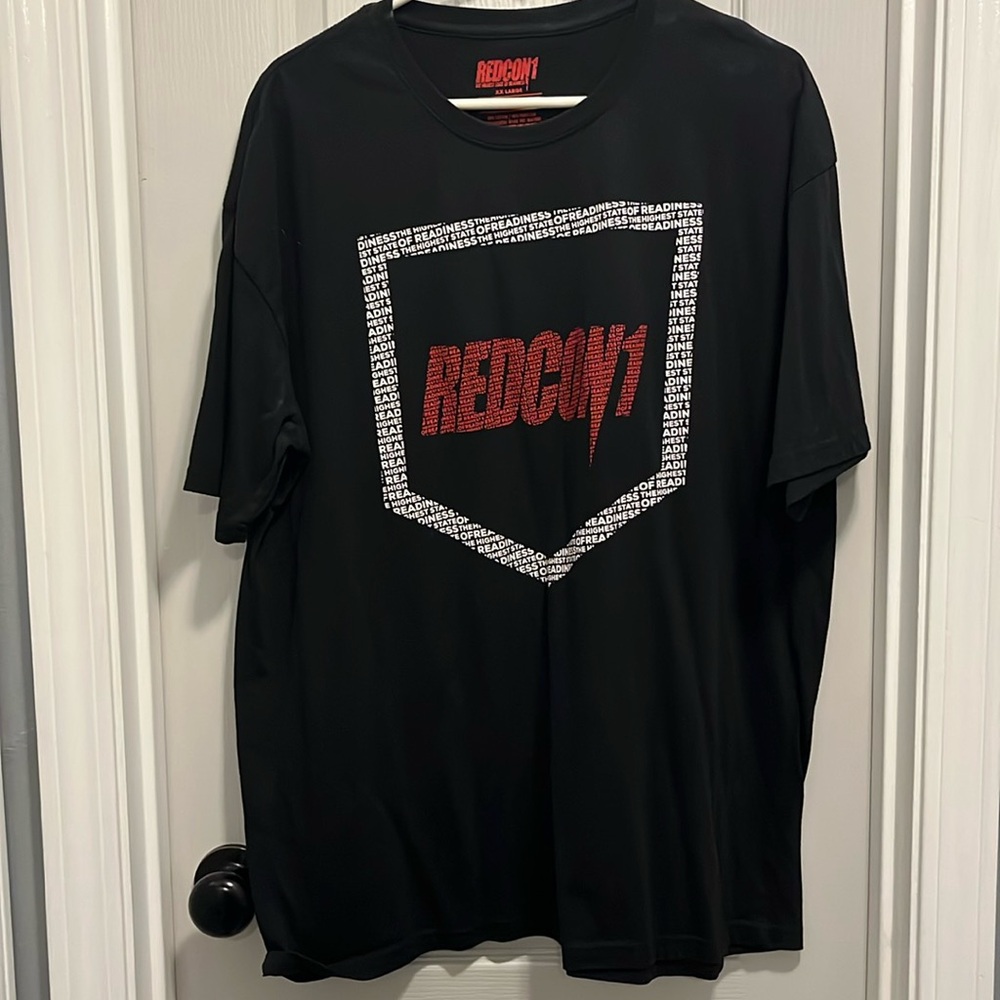Men’s workout tee